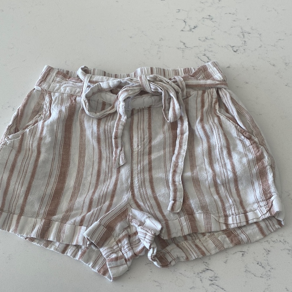 Linen shorts